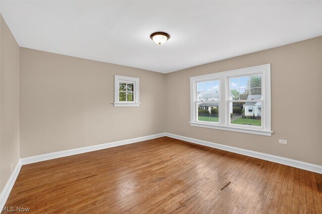 Building Photo - 4874 E 95th St
