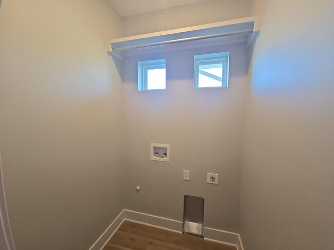 Building Photo - Brand-New 3 Bedroom Home with 3-Car Garage...