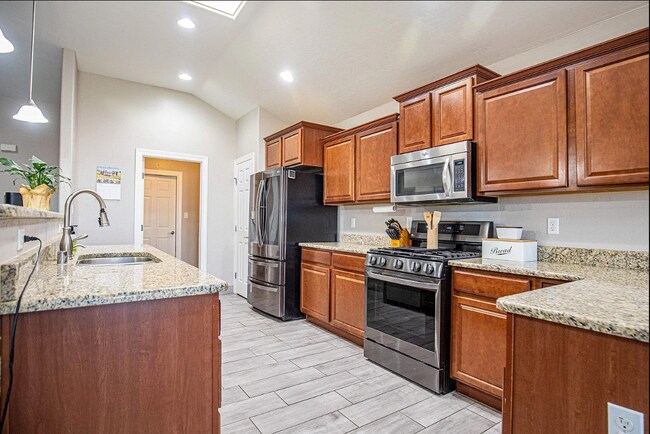 Building Photo - 2431 Wyatt Way