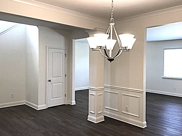 Building Photo - 1462 Weatherbrook Cir