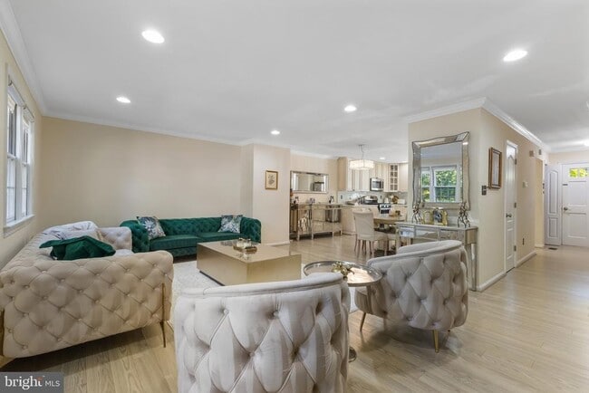 Building Photo - 2805 Lafora Ct