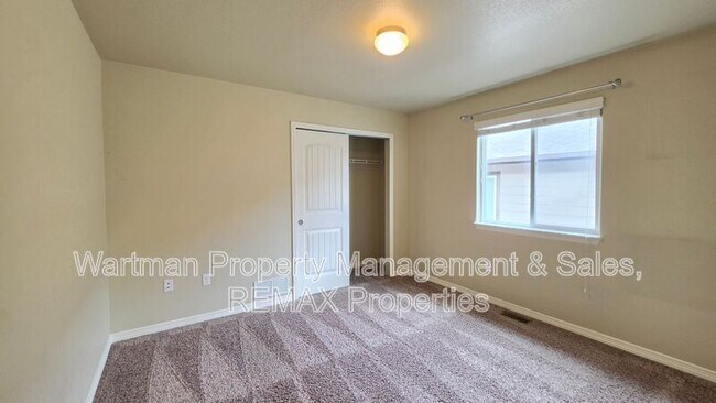 Building Photo - 907 Salmon Pond Way