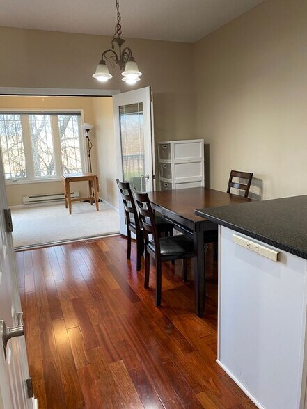 Building Photo - 5030 Archer Ln N