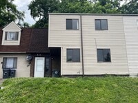 Building Photo - 533 St Marys Dr