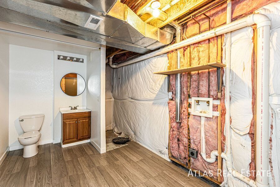 Building Photo - 5045 Sweetgrass Ln