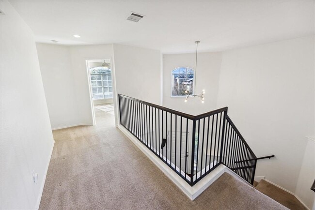 Building Photo - 15721 Ecorio Dr