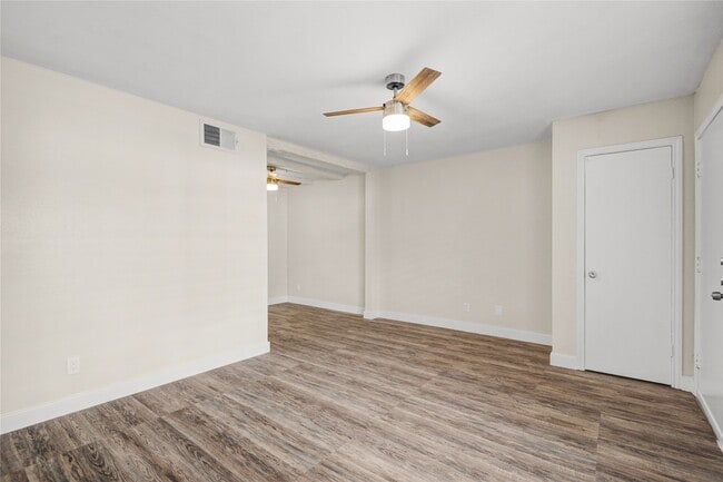 Building Photo - 11540 Chimney Rock Rd