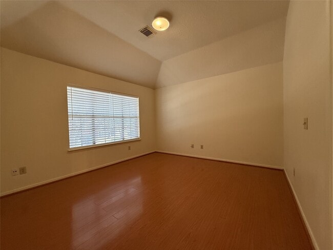 Building Photo - 5718 Walkabout Way