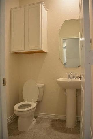 Building Photo - 312 Shasta Dr