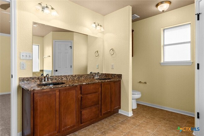 Building Photo - 5705 Bald Ridge Ct
