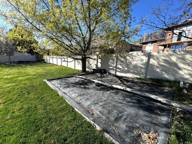 Building Photo - 676 E 3300 N