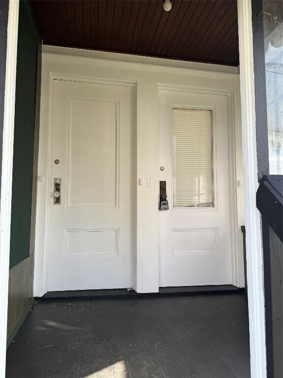 Building Photo - 66 Endicott Ave