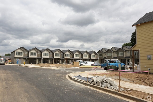 Building Photo - Villas at Walnut Park