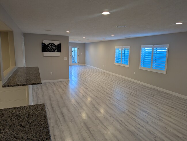 Living space - 880 E 1900 N