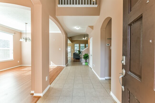 Building Photo - 2889 Flower Creek Ln