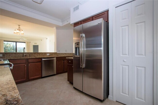 Building Photo - 16804 Vardon Ter