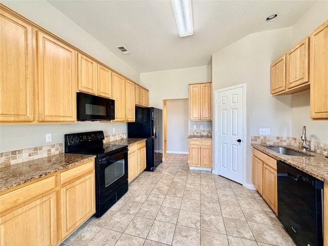 Building Photo - 1412 La Mirada