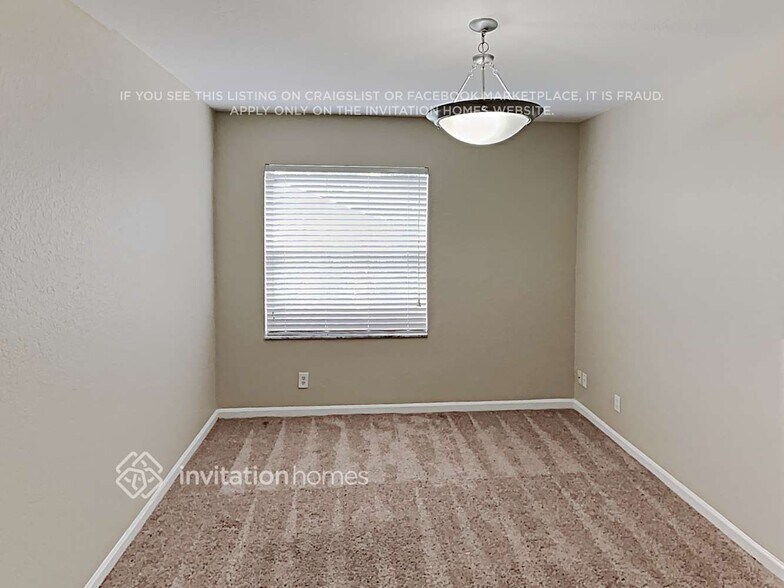 Building Photo - 7563 NW 70th Ave