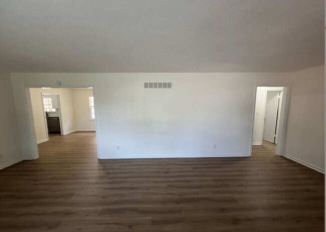 Building Photo - Spacious 4-Bedroom Home with Finished Base...