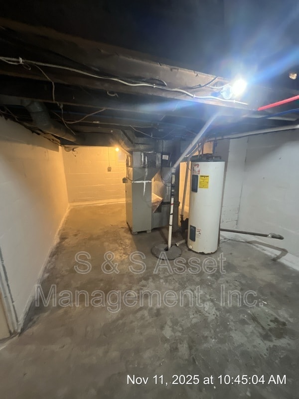 Building Photo - 1213 Edward St