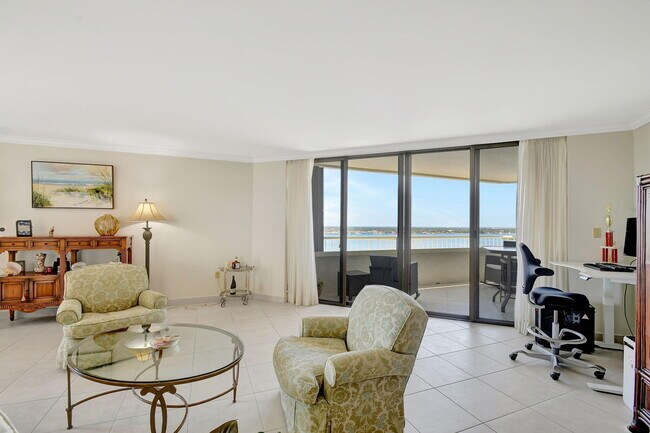 Building Photo - 5080 N Ocean Dr