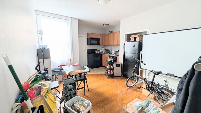 Building Photo - Modern Allston 2-bed, 1-bath Minutes from Packard's Corner