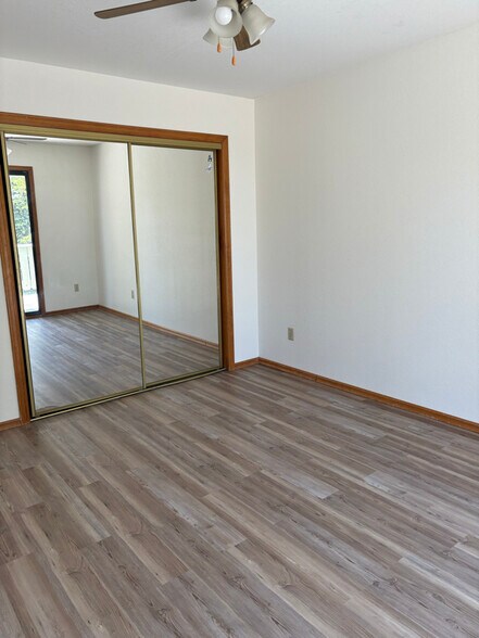 Building Photo - 24064 Grandview Dr