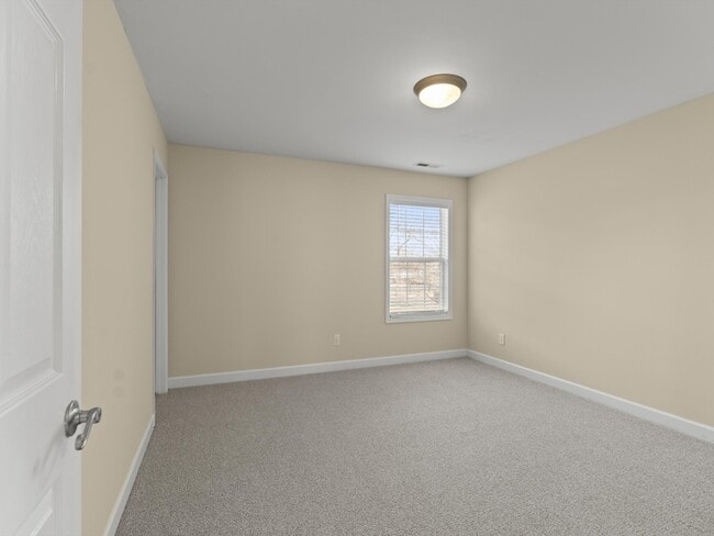 Building Photo - 4807 Creston Ct SE