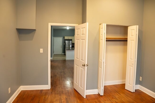 Building Photo - 6819 S Evans Ave