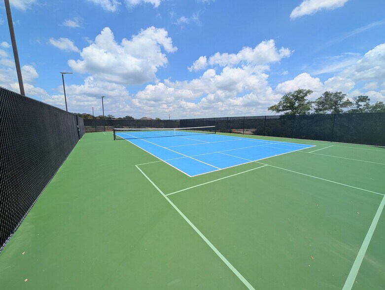 Building Photo - 5627 Jewel Curv