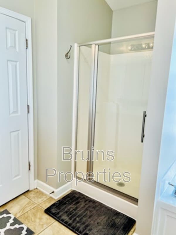 Building Photo - 2324 Alderbrook Dr