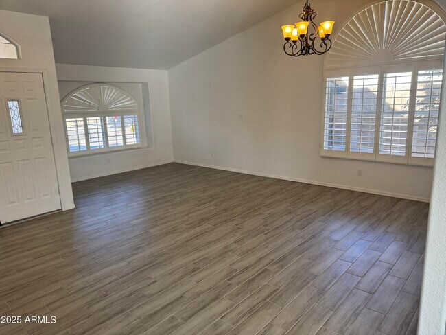 Building Photo - 5437 W Wahalla Ln