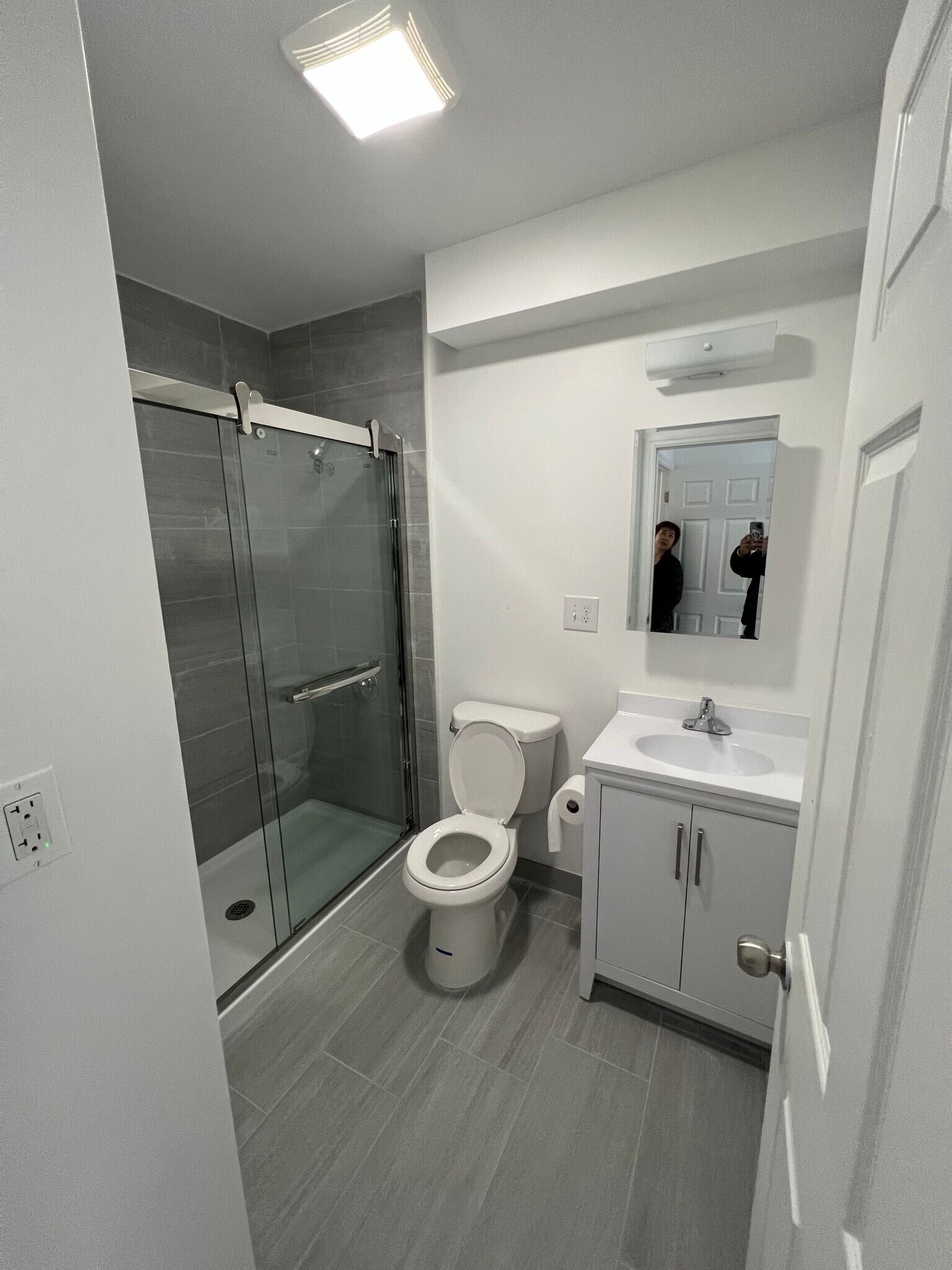 Building Photo - 1025 Buttonwood St