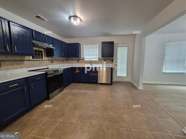 Building Photo - 304 Klinetop Dr