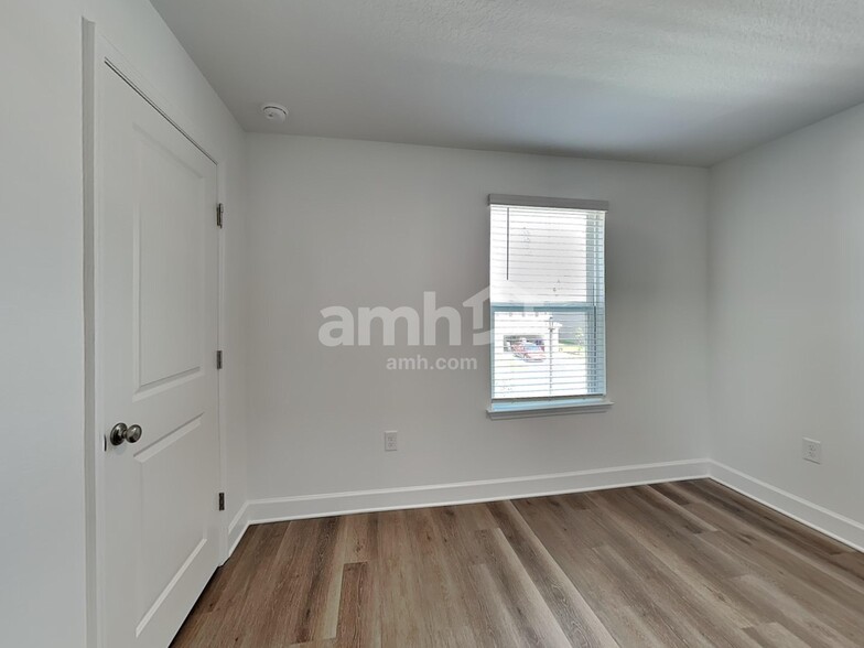 Building Photo - 3307 Barber Ave