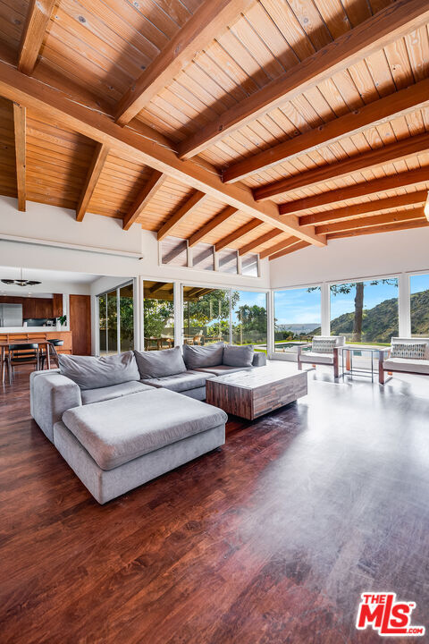 Building Photo - 2431 Carman Crest Dr