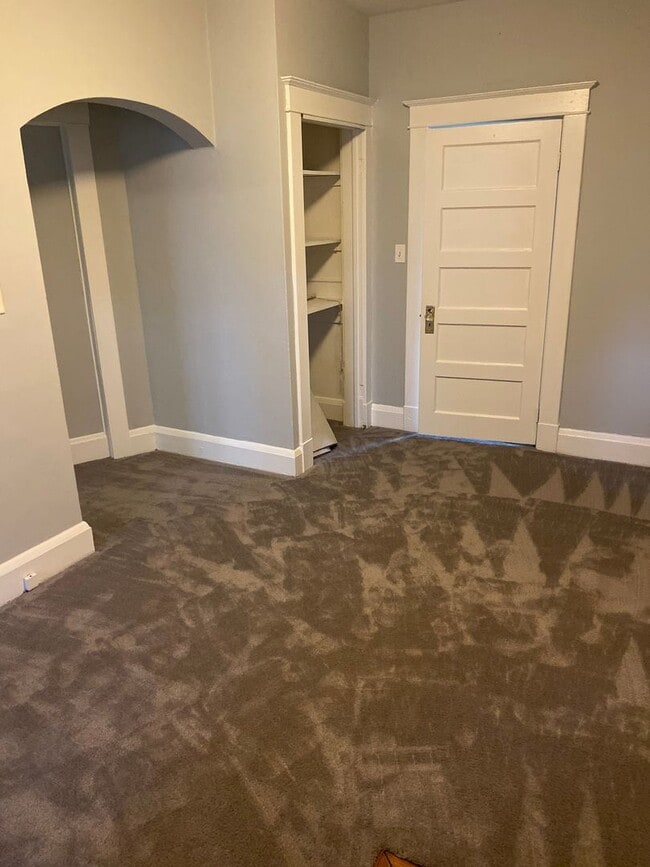 Building Photo - 2108 Thistlebloom Ave