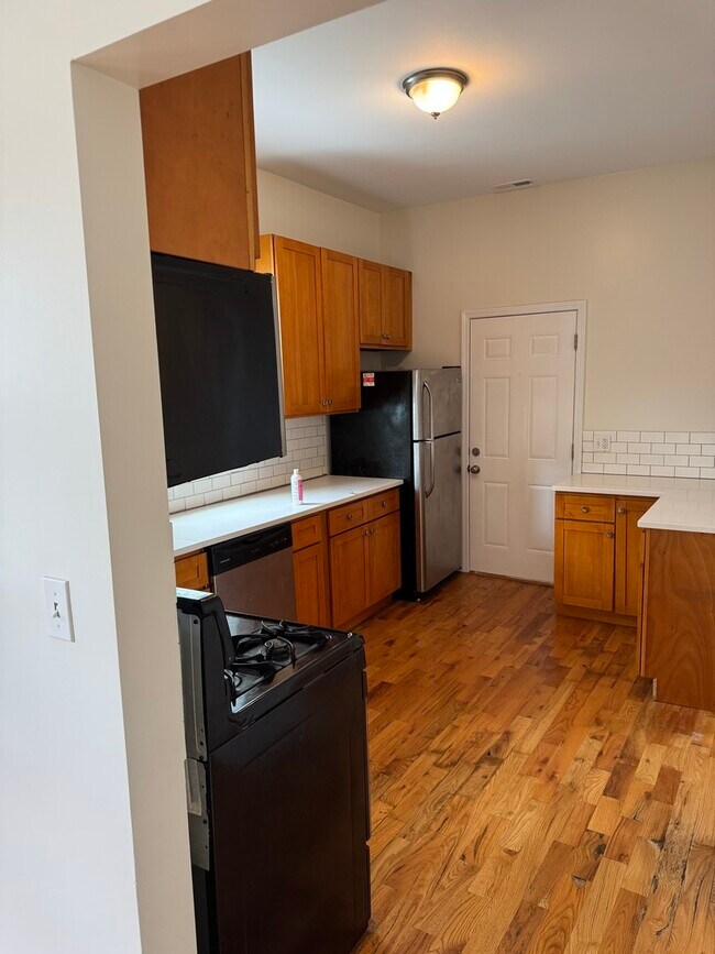 Building Photo - 1620 N Spaulding Ave
