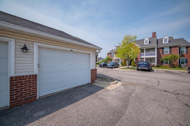 Building Photo - 953 E Summerfield Glen Cir