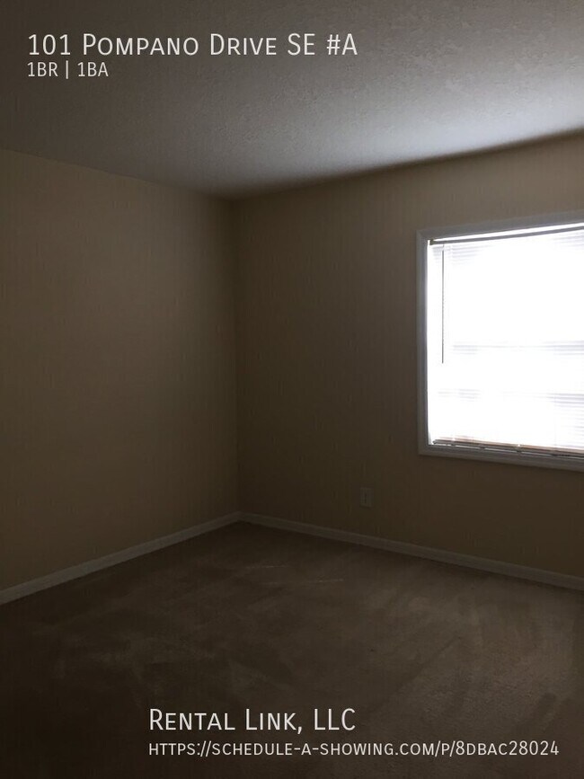 Building Photo - 101 Pompano Dr SE