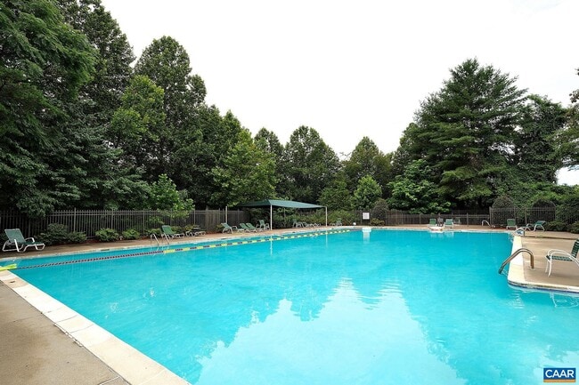 Building Photo - 206 Buttercup Ln