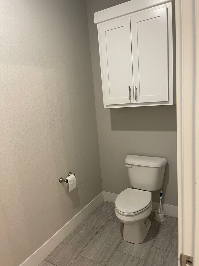 Building Photo - Bentonville Willowbrook Farms 4 Bedroom Home!