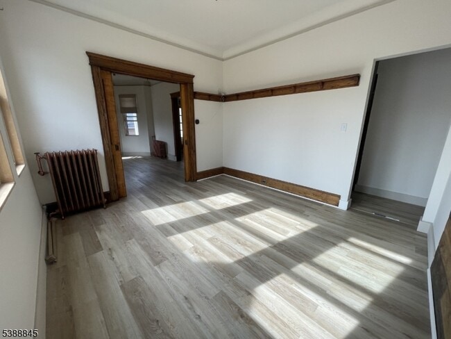 Building Photo - 237 Park Ave