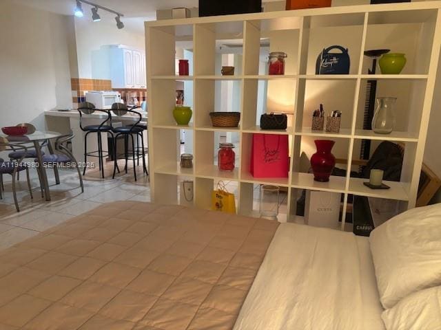 Building Photo - 100 Lincoln Rd