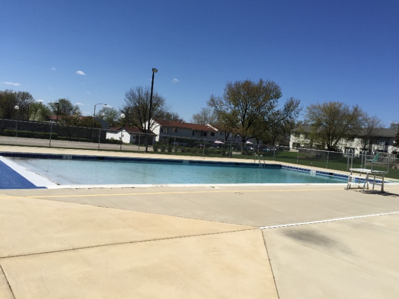 Building Photo - 226 Walker Dr