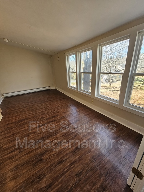 Building Photo - 328 Browns Trce