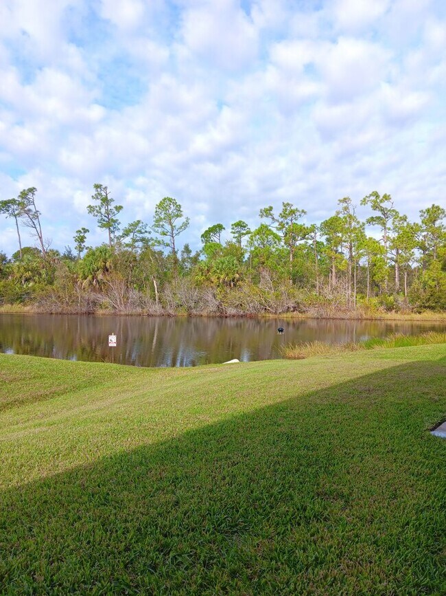 Building Photo - 25050 Sandhill Blvd