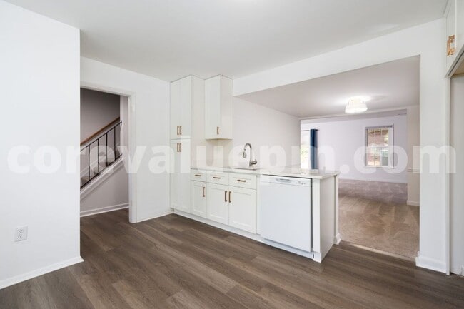 Building Photo - 1250 Stonewood Ct
