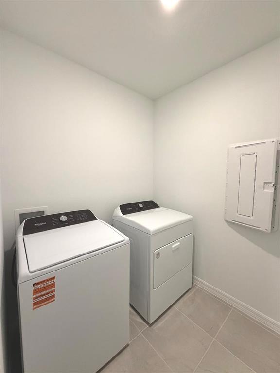 Building Photo - 4555 Windy Oak Wy