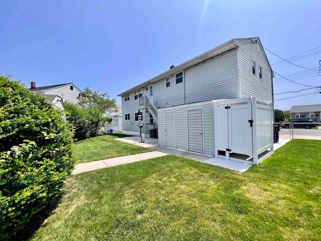 Building Photo - 7007 Ventnor Gardens Plaza